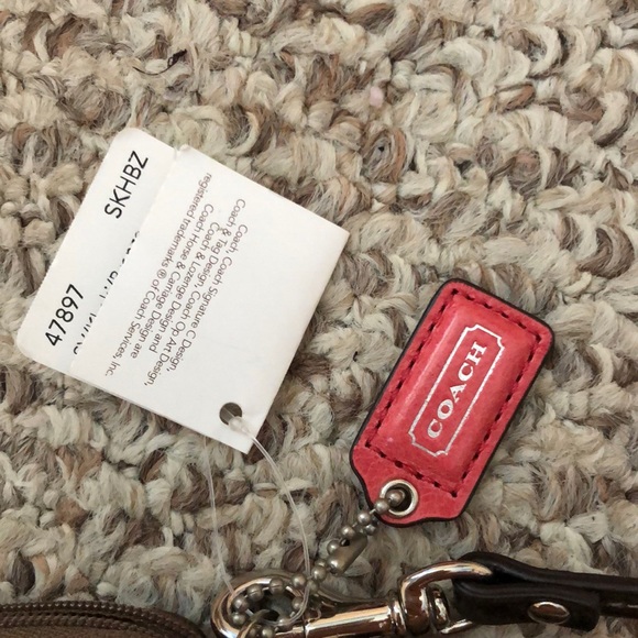 Coach Wristlet - Picture 3 of 8